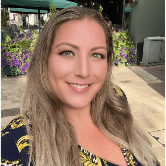 Helping entrepreneurs stay organized and grow their businesses through expert project support, operations management, travel and